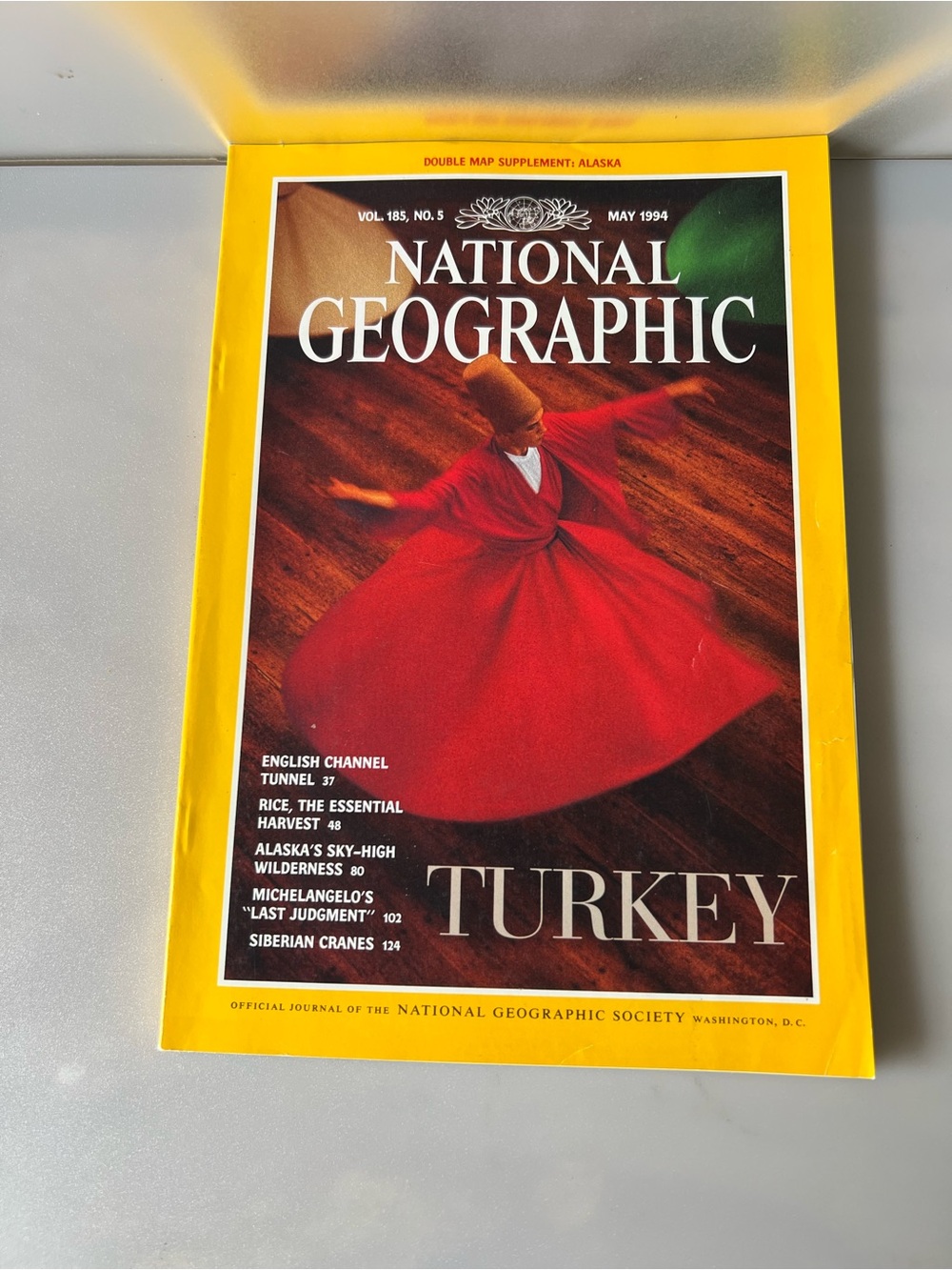 May 1994 issue of National Geographic